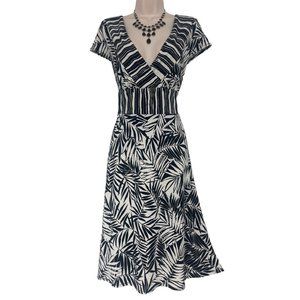 Size 12 BLACK & WHITE PALM PRINT DRESS Spring Summer Wedding Party Church Cruise